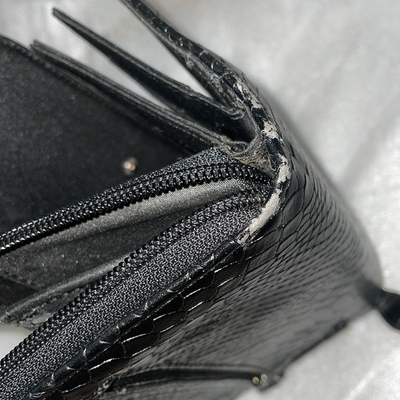 Mundi Womens Clutch Wallet Croc print Black 7.5X4 Multiple Slots Sections - Picture 8 of 9